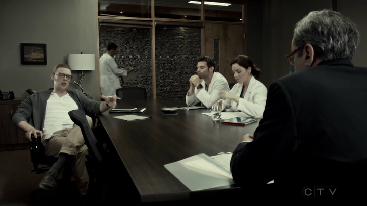 VampireDiariesWorld-dot-org_SavingHope3x05-1132.jpg