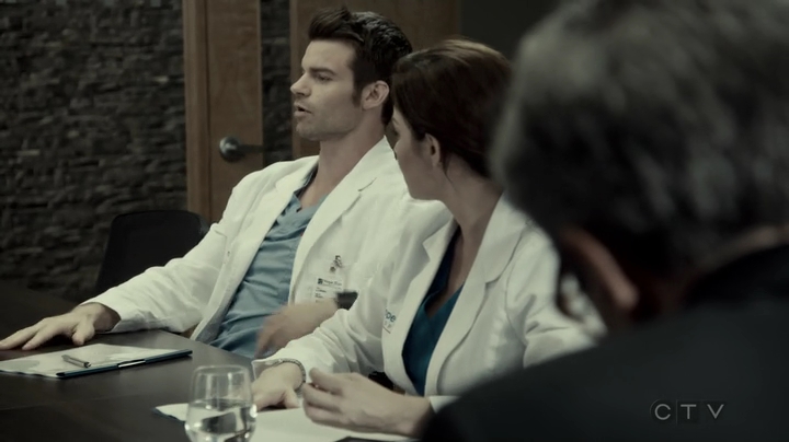 VampireDiariesWorld-dot-org_SavingHope3x05-1182.jpg