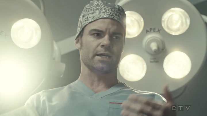 VampireDiariesWorld-dot-org_SavingHope3x05-1980.jpg