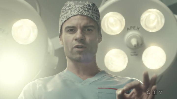 VampireDiariesWorld-dot-org_SavingHope3x05-1989.jpg