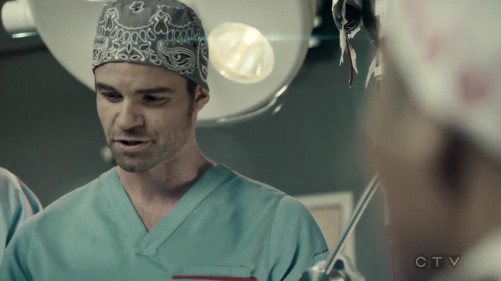VampireDiariesWorld-dot-org_SavingHope3x05-1999.jpg