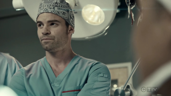 VampireDiariesWorld-dot-org_SavingHope3x05-2015.jpg