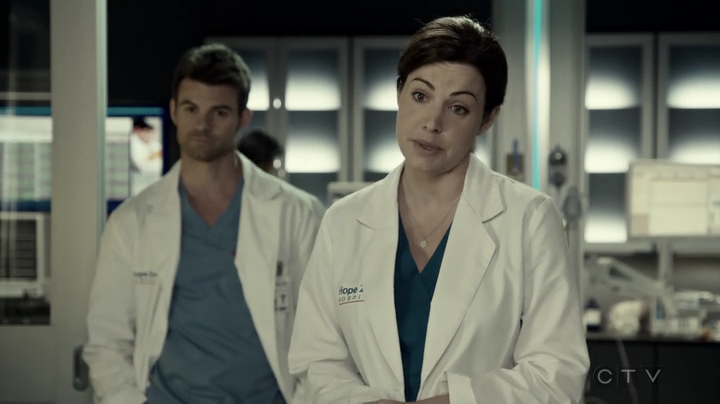 VampireDiariesWorld-dot-org_SavingHope3x05-2140.jpg