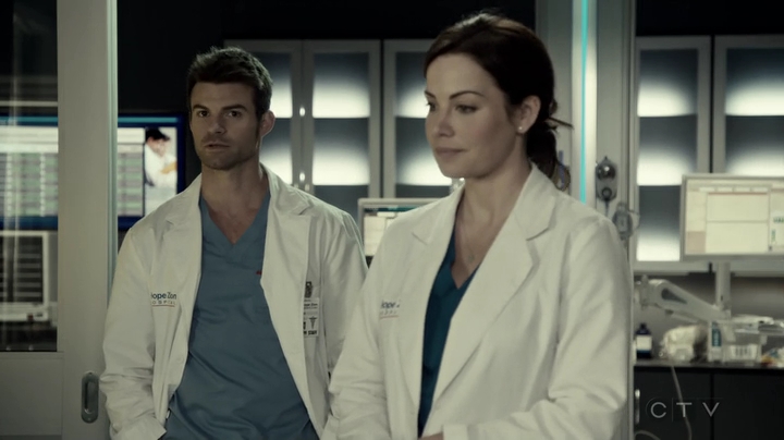 VampireDiariesWorld-dot-org_SavingHope3x05-2149.jpg