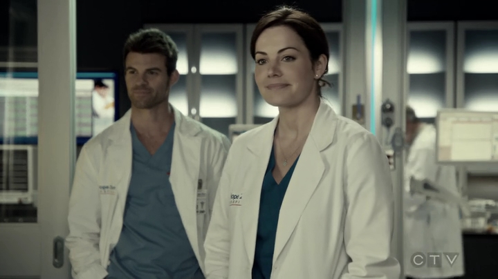 VampireDiariesWorld-dot-org_SavingHope3x05-2153.jpg
