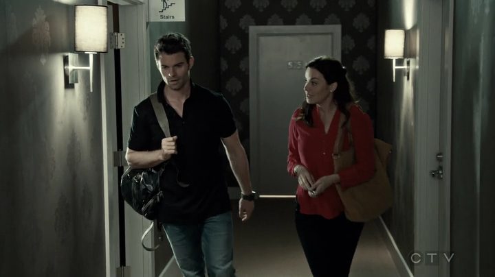 VampireDiariesWorld-dot-org_SavingHope3x05-2360.jpg