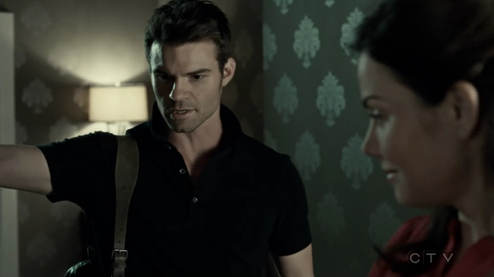 VampireDiariesWorld-dot-org_SavingHope3x05-2369.jpg