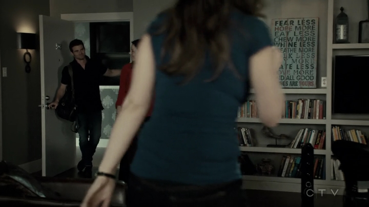 VampireDiariesWorld-dot-org_SavingHope3x05-2389.jpg