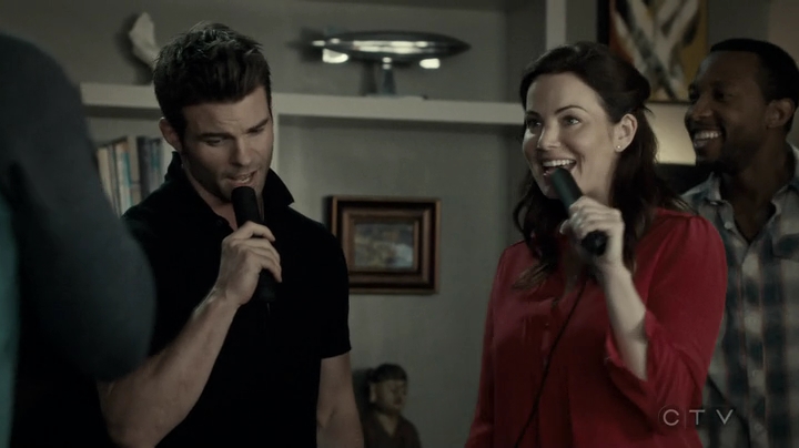 VampireDiariesWorld-dot-org_SavingHope3x05-2470.jpg