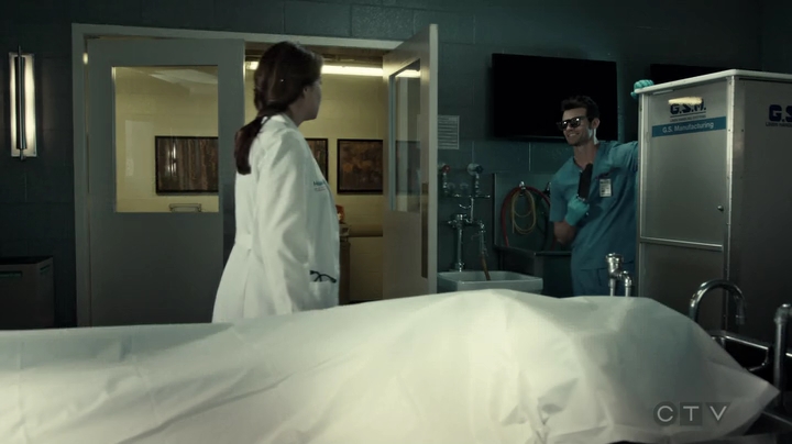 VampireDiariesWorld-dot-org_SavingHope3x06-0295.jpg