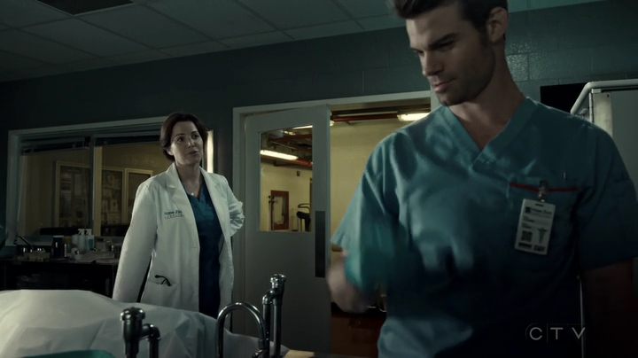 VampireDiariesWorld-dot-org_SavingHope3x06-0301.jpg