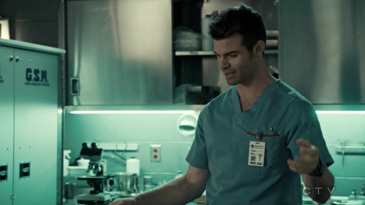 VampireDiariesWorld-dot-org_SavingHope3x06-0310.jpg