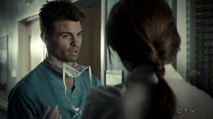 VampireDiariesWorld-dot-org_SavingHope3x06-1016.jpg