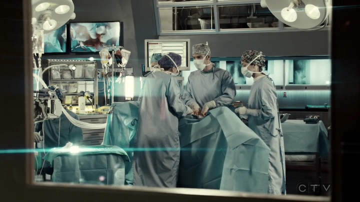 VampireDiariesWorld-dot-org_SavingHope3x06-1752.jpg