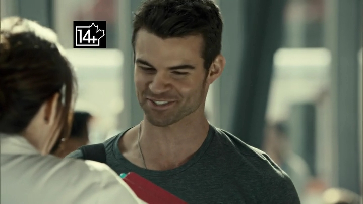 VampireDiariesWorld_dot_nl-SavingHope3x08-011.jpg