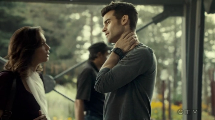 VampireDiariesWorld_dot_nl-SavingHope3x08-2479.jpg