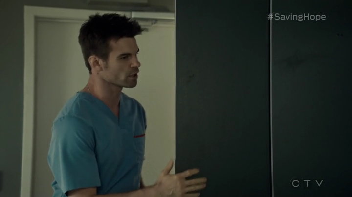 VampireDiariesWorld_dot_nl-SavingHope3x09-050.jpg