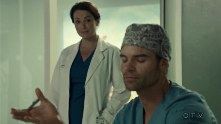 VampireDiariesWorld_dot_nl-SavingHope3x09-1014.jpg