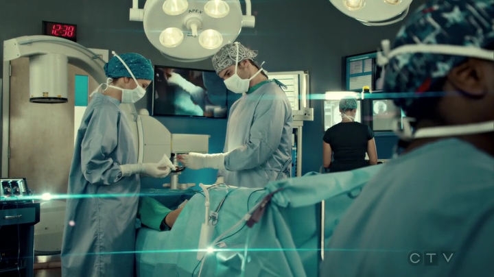 VampireDiariesWorld_dot_nl-SavingHope3x09-1203.jpg
