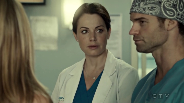 VampireDiariesWorld_dot_nl-SavingHope3x09-1459.jpg