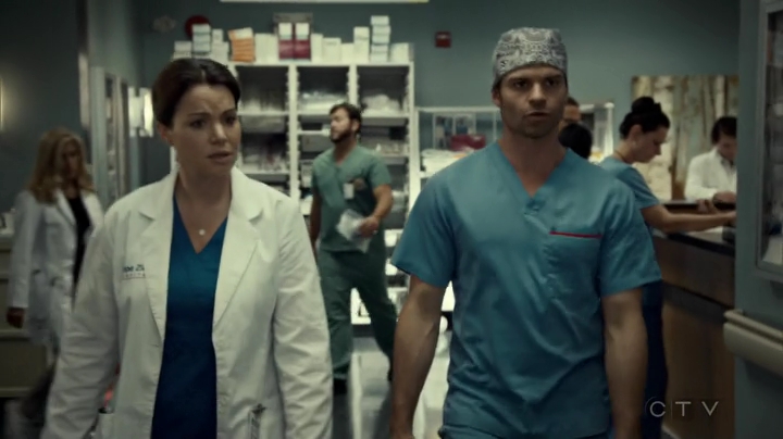 VampireDiariesWorld_dot_nl-SavingHope3x09-1464.jpg