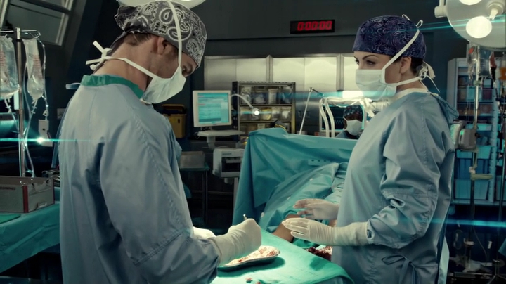 VampireDiariesWorld_dot_nl-SavingHope3x09-1563.jpg