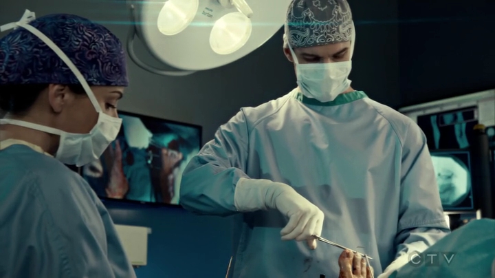 VampireDiariesWorld_dot_nl-SavingHope3x09-1698.jpg VampireDiariesWorld_dot_nl-SavingHope3x09-1698.jpg