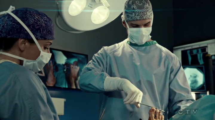 VampireDiariesWorld_dot_nl-SavingHope3x09-1699.jpg VampireDiariesWorld_dot_nl-SavingHope3x09-1699.jpg