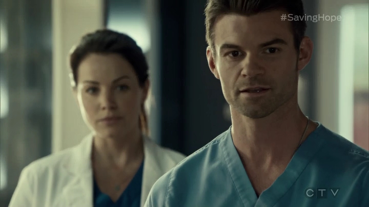 VampireDiariesWorld_dot_nl-SavingHope3x09-2083.jpg