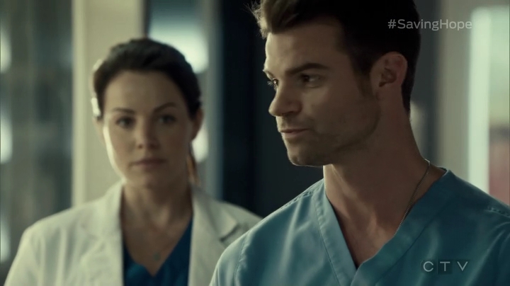 VampireDiariesWorld_dot_nl-SavingHope3x09-2084.jpg