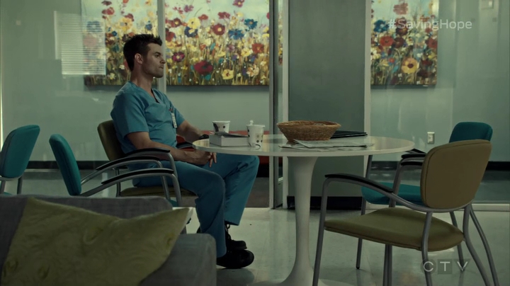 VampireDiariesWorld_dot_nl-SavingHope3x09-2088.jpg