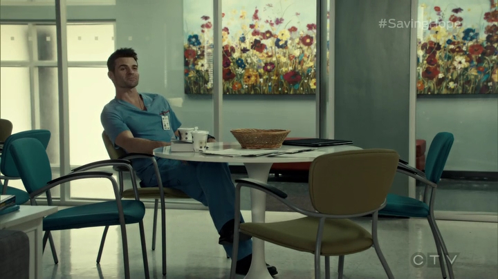 VampireDiariesWorld_dot_nl-SavingHope3x09-2103.jpg