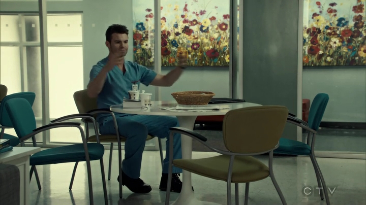 VampireDiariesWorld_dot_nl-SavingHope3x09-2124.jpg