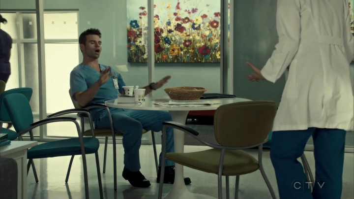 VampireDiariesWorld_dot_nl-SavingHope3x09-2137.jpg