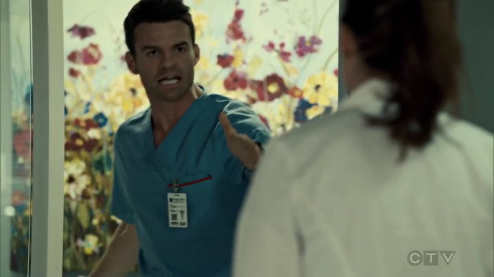VampireDiariesWorld_dot_nl-SavingHope3x09-2150.jpg