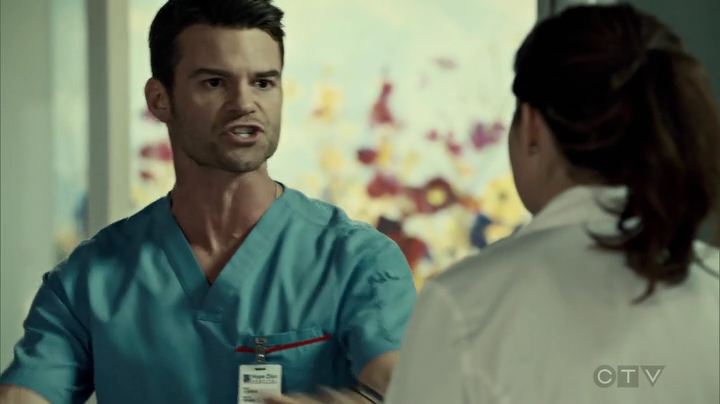 VampireDiariesWorld_dot_nl-SavingHope3x09-2153.jpg