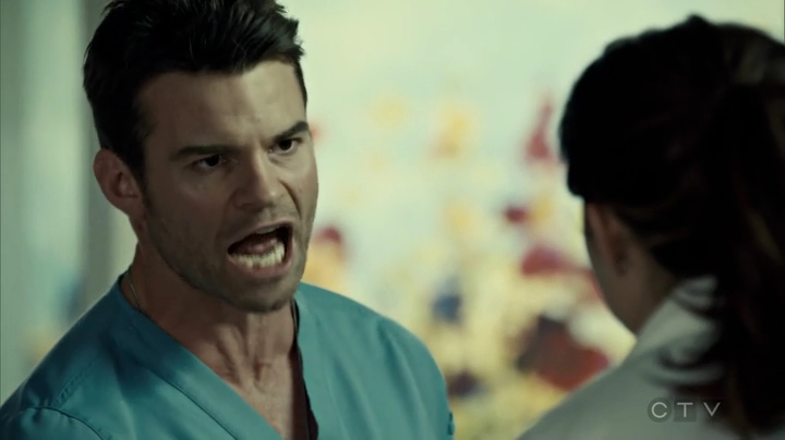 VampireDiariesWorld_dot_nl-SavingHope3x09-2158.jpg