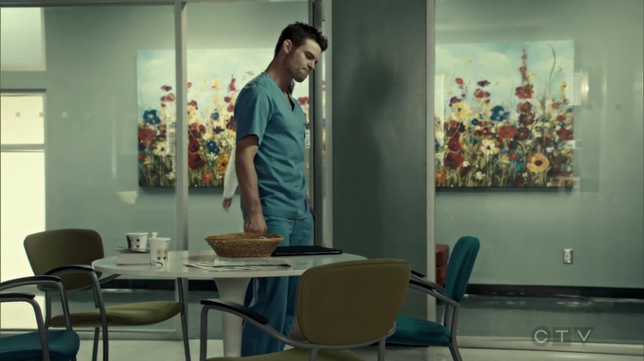 VampireDiariesWorld_dot_nl-SavingHope3x09-2172.jpg