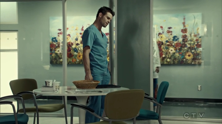 VampireDiariesWorld_dot_nl-SavingHope3x09-2173.jpg