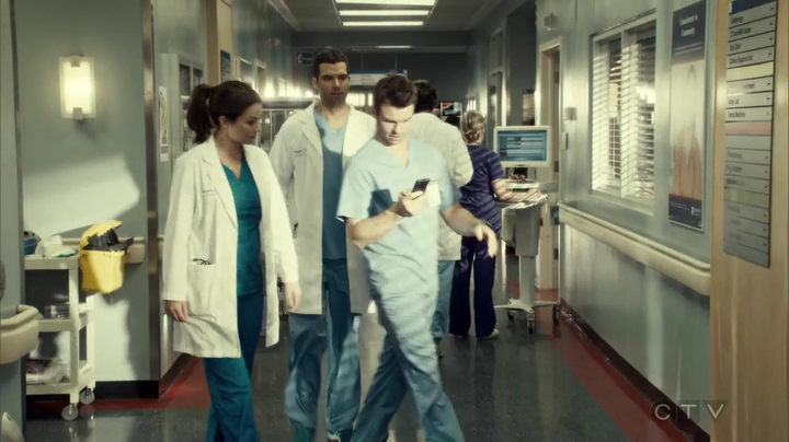 VampireDiariesWorld_dot_nl-SavingHope3x09-251.jpg