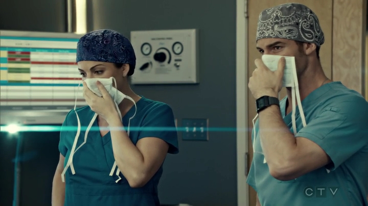 VampireDiariesWorld_dot_nl-SavingHope3x09-607.jpg