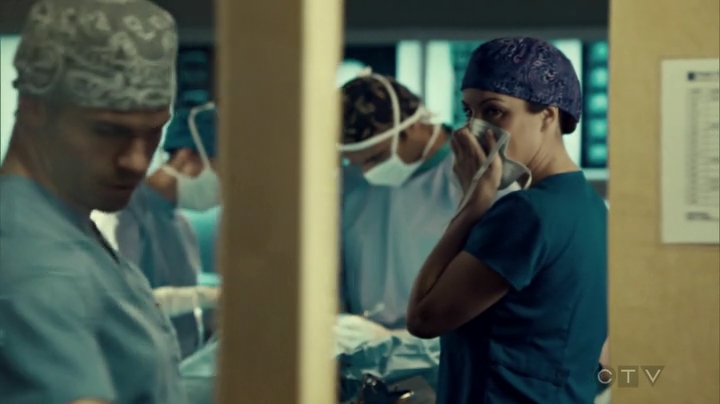 VampireDiariesWorld_dot_nl-SavingHope3x09-623.jpg