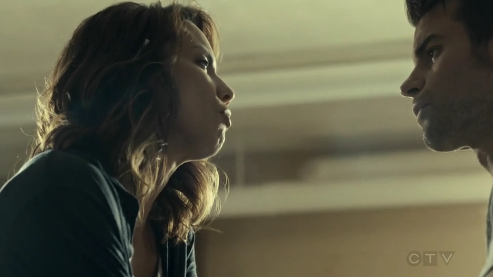 VampireDiariesWorld_dot_nl-SavingHope3x10-1208.jpg