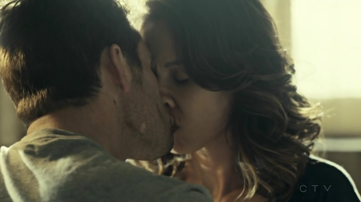 VampireDiariesWorld_dot_nl-SavingHope3x10-1231.jpg VampireDiariesWorld_dot_nl-SavingHope3x10-1231.jpg