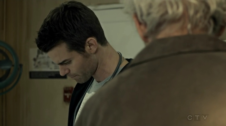 VampireDiariesWorld_dot_nl-SavingHope3x10-151.jpg