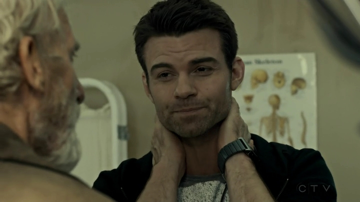 VampireDiariesWorld_dot_nl-SavingHope3x10-161.jpg