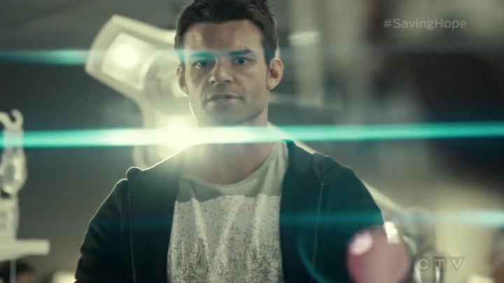 VampireDiariesWorld_dot_nl-SavingHope3x10-1957.jpg