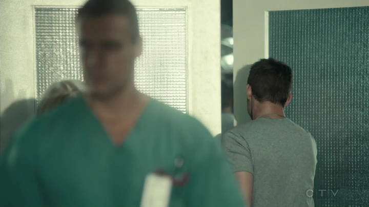 VampireDiariesWorld_dot_nl-SavingHope3x10-2116.jpg