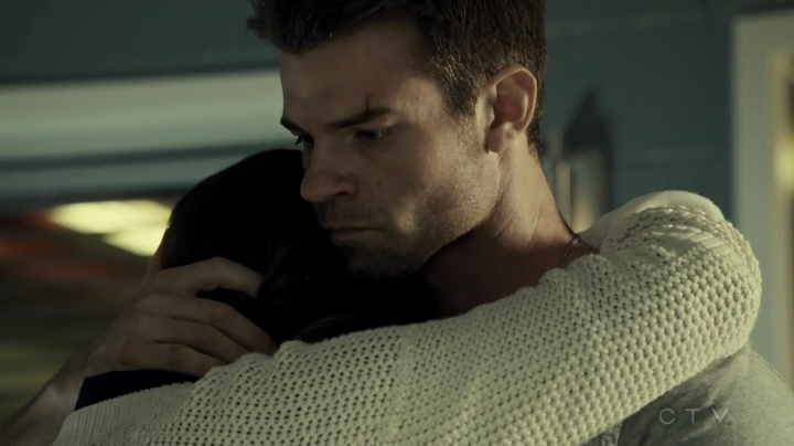VampireDiariesWorld_dot_nl-SavingHope3x10-2324.jpg