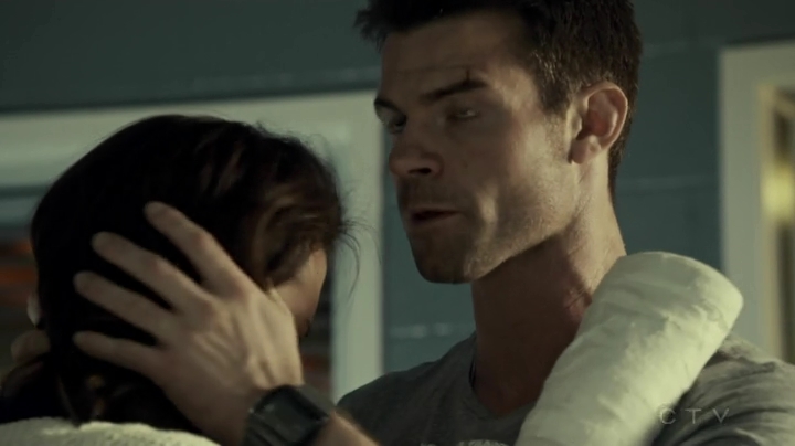 VampireDiariesWorld_dot_nl-SavingHope3x10-2335.jpg VampireDiariesWorld_dot_nl-SavingHope3x10-2335.jpg